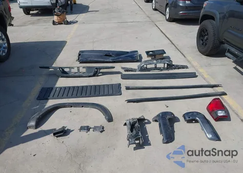 2019 Toyota Tacoma Trd Off Road from USA, damaged, VIN 3TMCZ5AN9KM219386